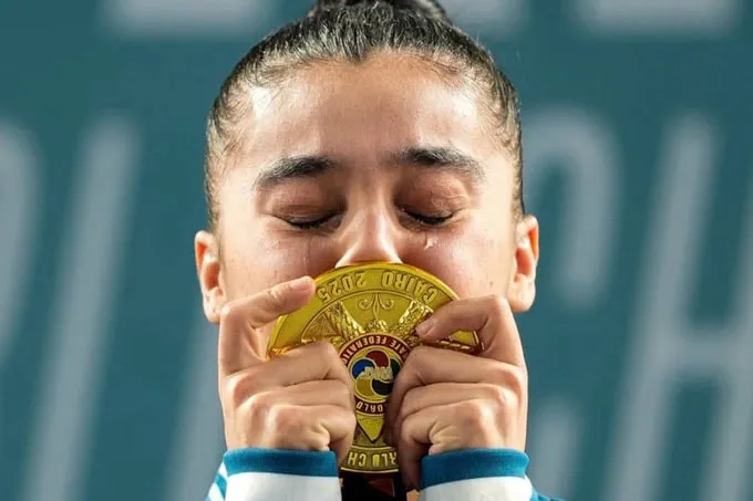 Gulshan Alimardonova — O‘zbekiston tarixida jahon chempioniga aylangan ilk ayol karatechi