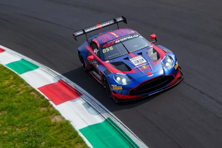 «Verstappen.com» 2025 yilda ishtirok etgan «Aston Martin» mashinasini sotuvga chiqardi