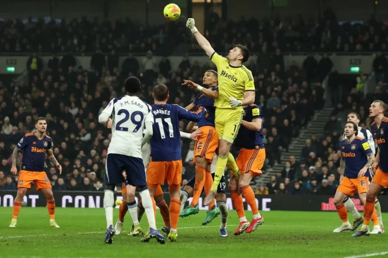 Gari Nevill: “Tottenhem”ning APLdan tushib ketishi liga uchun foydali bo‘lardi